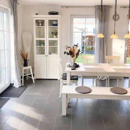 Auszeit Am - Ostseenah & Sonnenterrasse - 2 Baeder Holiday home *